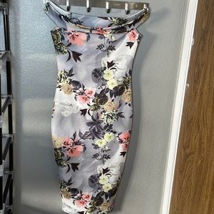 Floral dress by Boohoo. Size 4.